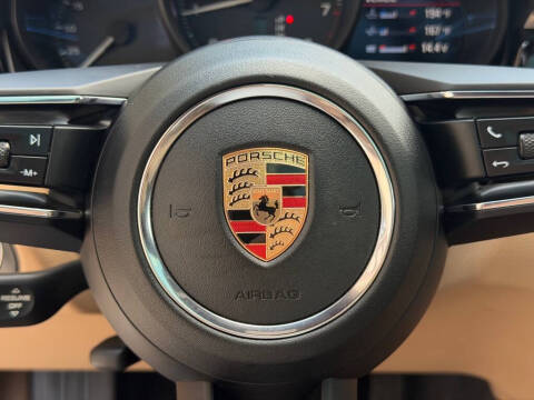 2023 Porsche Macan