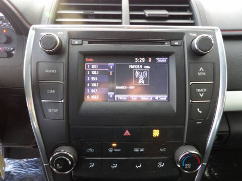 2017 Toyota Camry SE