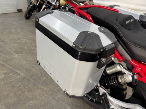 2020 Moto Guzzi V85TT