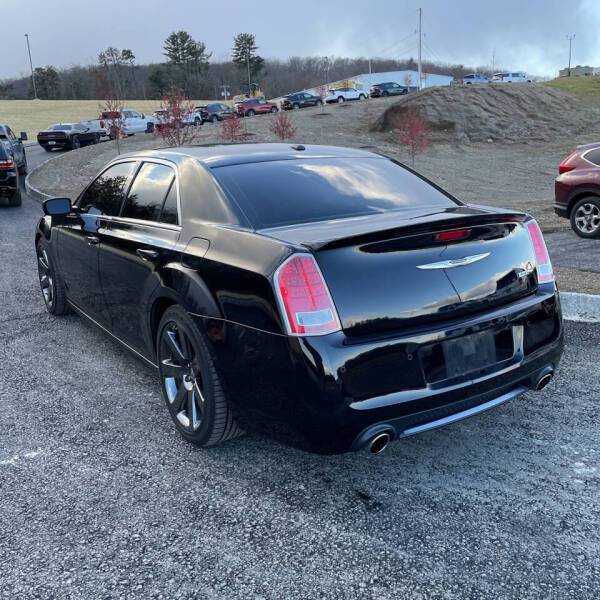 2012 Chrysler 300 SRT8