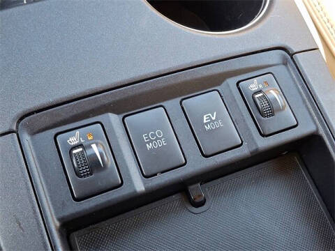 2015 Toyota Camry Hybrid