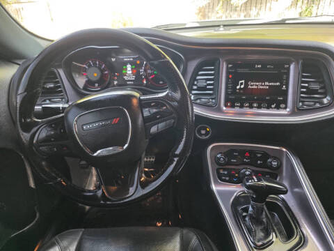 2018 Dodge Challenger SXT Plus