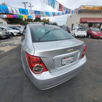 2016 Chevrolet Sonic LS Auto