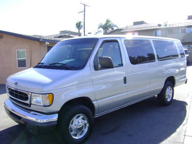 2002 Ford E-Series E-350 SD XL