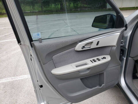 2011 Chevrolet Traverse LS