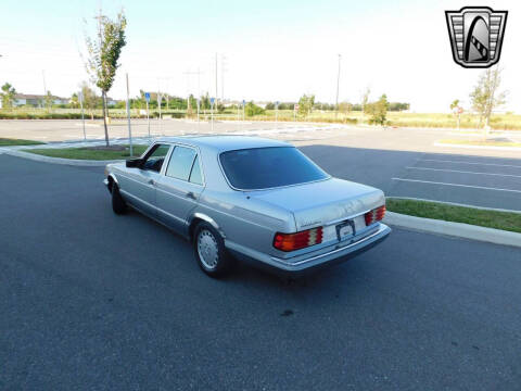 1990 Mercedes-Benz 300-Class 300 SE