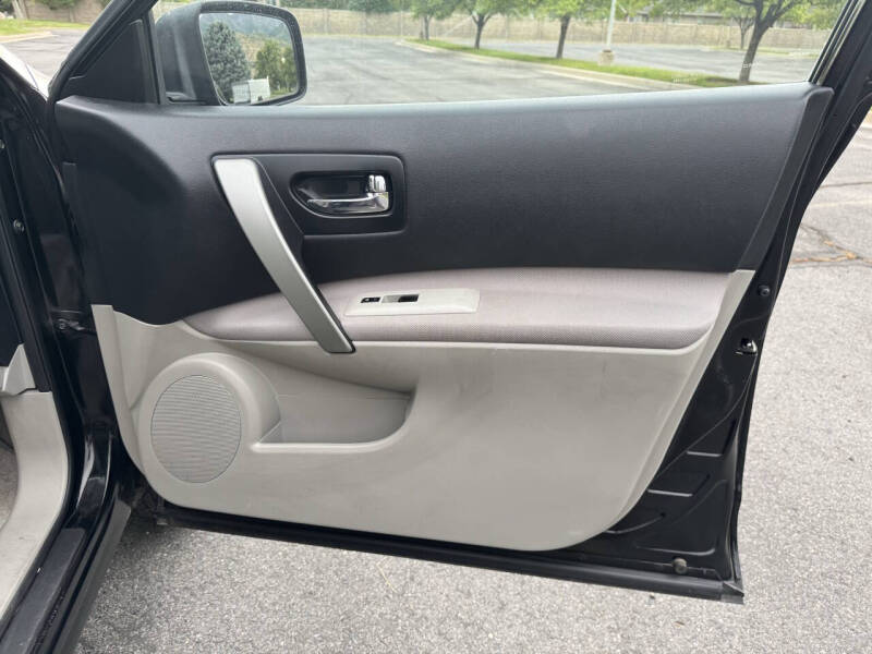 2012 Nissan Rogue S