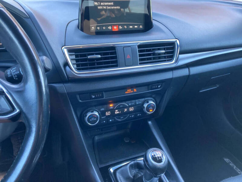 2017 Mazda MAZDA3 Grand Touring