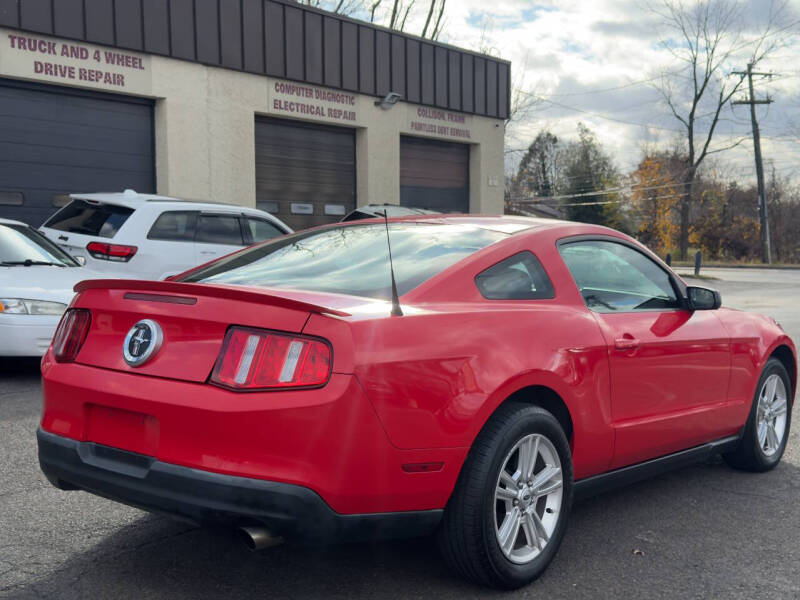 2010 Ford Mustang V6
