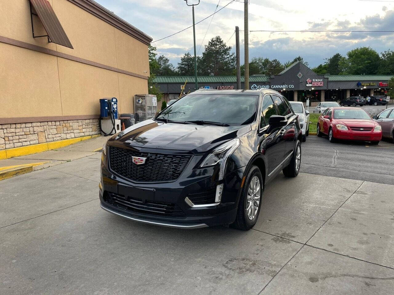 2020 Cadillac XT5 for sale at ZAKS AUTO INC in Detroit, MI