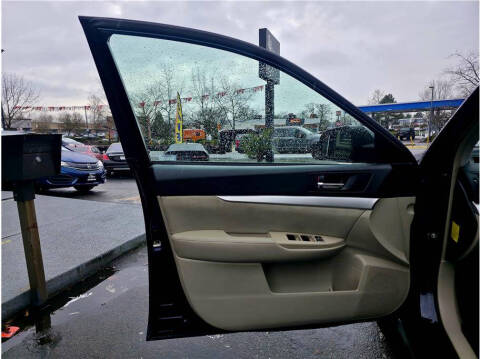 2012 Subaru Outback 2.5i Premium