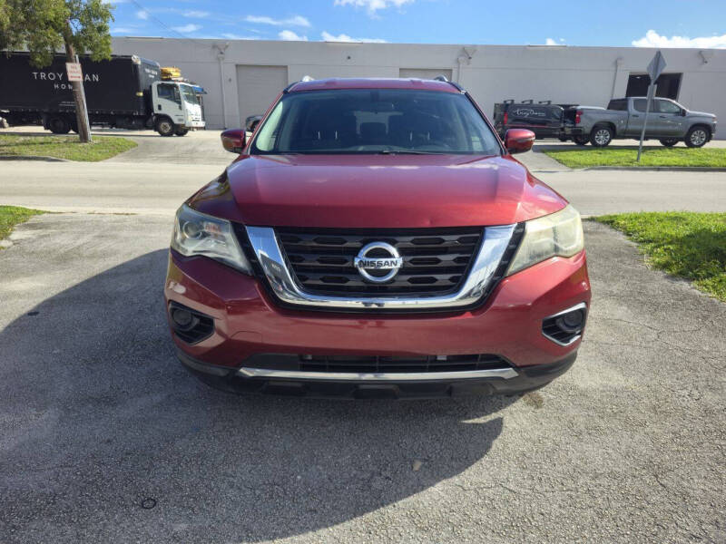 2017 Nissan Pathfinder SV