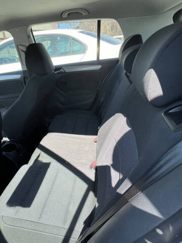 2011 Volkswagen Golf 2.5L PZEV