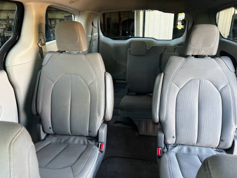 2017 Chrysler Pacifica Touring