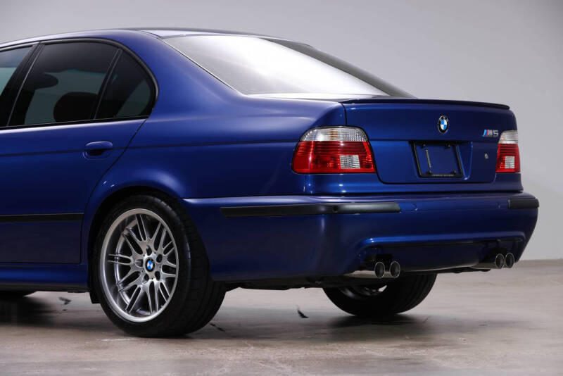 2002 BMW M5
