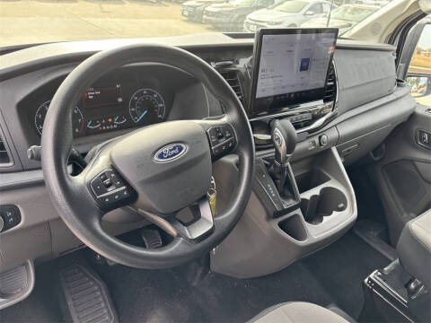 2023 Ford Transit 350 XLT