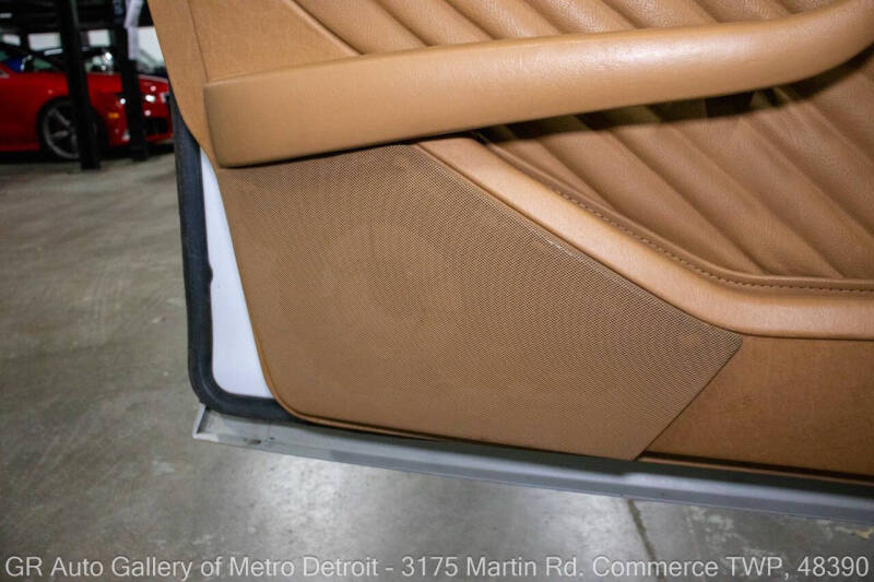 1991 Mercedes-Benz 560-Class 560 SEL