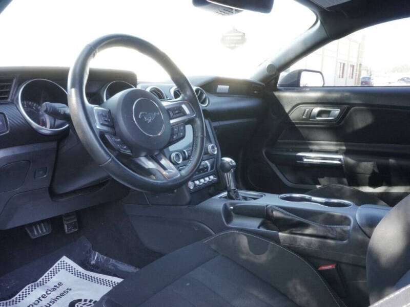 2021 Ford Mustang EcoBoost