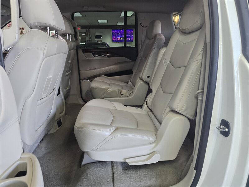 2015 Cadillac Escalade ESV Luxury
