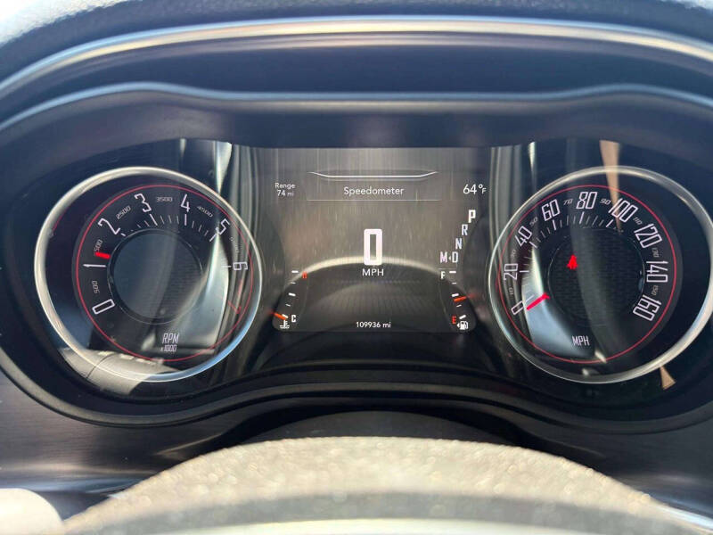 2017 Dodge Challenger SXT