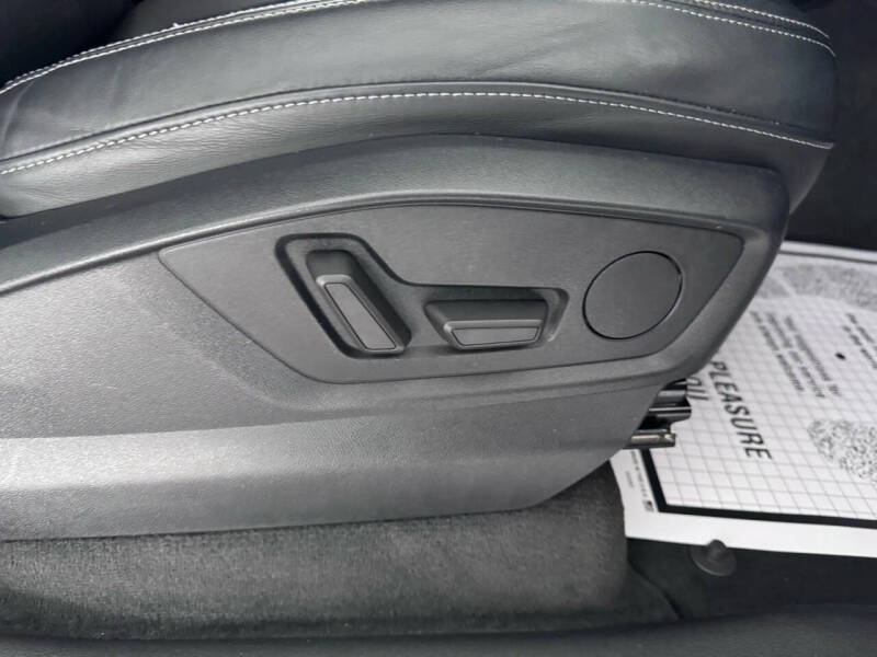 2019 Audi Q8 quattro Premium 55 TFSI