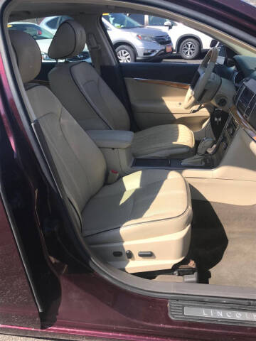 2011 Lincoln MKZ