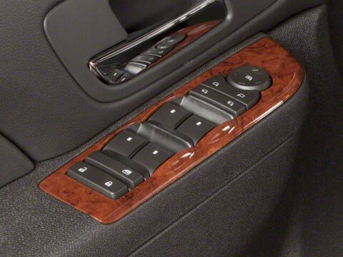 2013 Chevrolet Avalanche LS Black Diamond