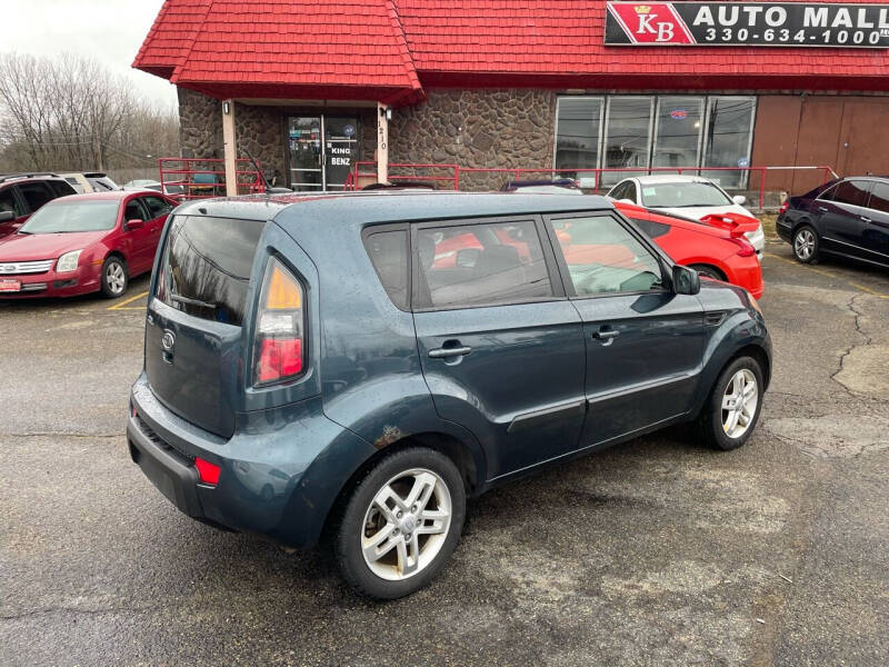 2011 Kia Soul +