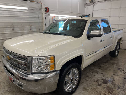 2013 Chevrolet Silverado 1500 for sale at Jem Auto Sales in Anoka MN
