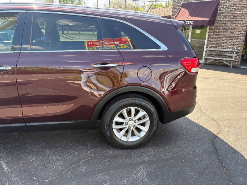 2017 Kia Sorento LX
