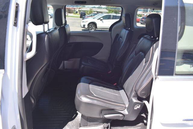 2020 Chrysler Pacifica Touring L