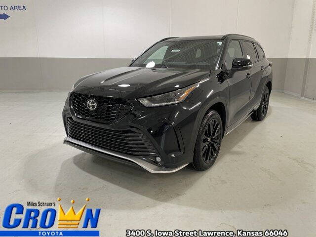 2023 Toyota Highlander for sale in Lawrence, KS