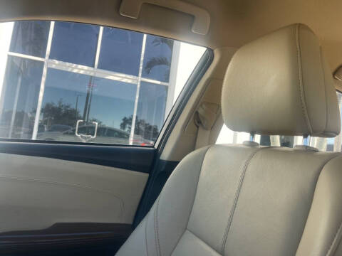 2013 Toyota Avalon XLE