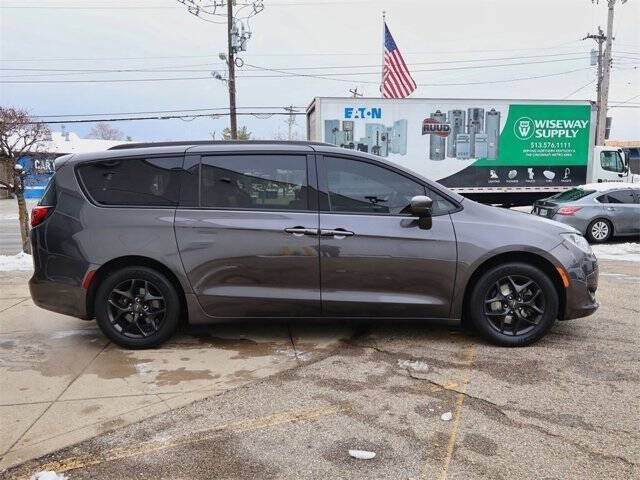 2019 Chrysler Pacifica Touring L Plus