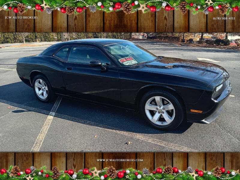 2010 Dodge Challenger SE's photo