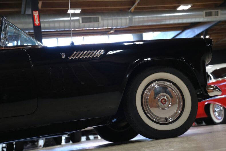 1956 Ford Thunderbird