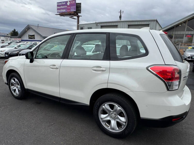 2017 Subaru Forester 2.5i