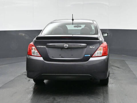 2015 Nissan Versa 1.6 SV