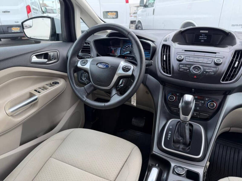 2017 Ford C-MAX Hybrid SE