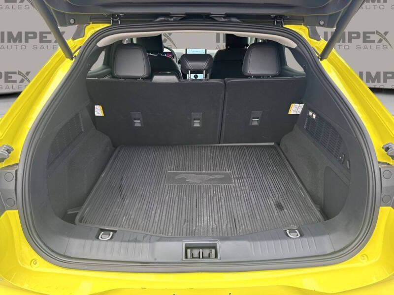 2025 Ford Mustang Mach-E Premium