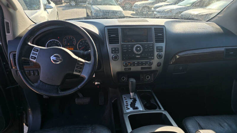 2011 Nissan Armada Platinum