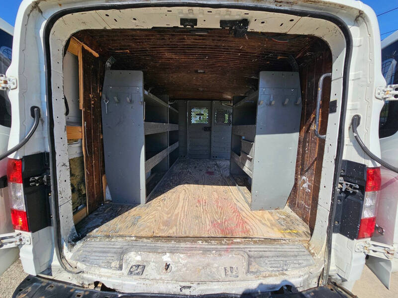 2012 Nissan NV 2500 HD S