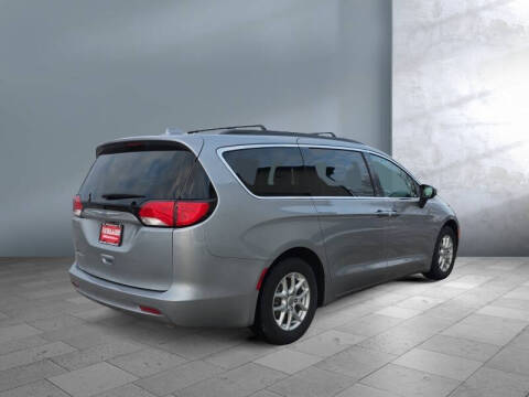 2020 Chrysler Voyager LXi