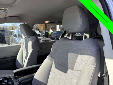 2021 Toyota Sienna LE 8-Passenger