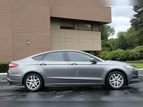 2013 Ford Fusion SE