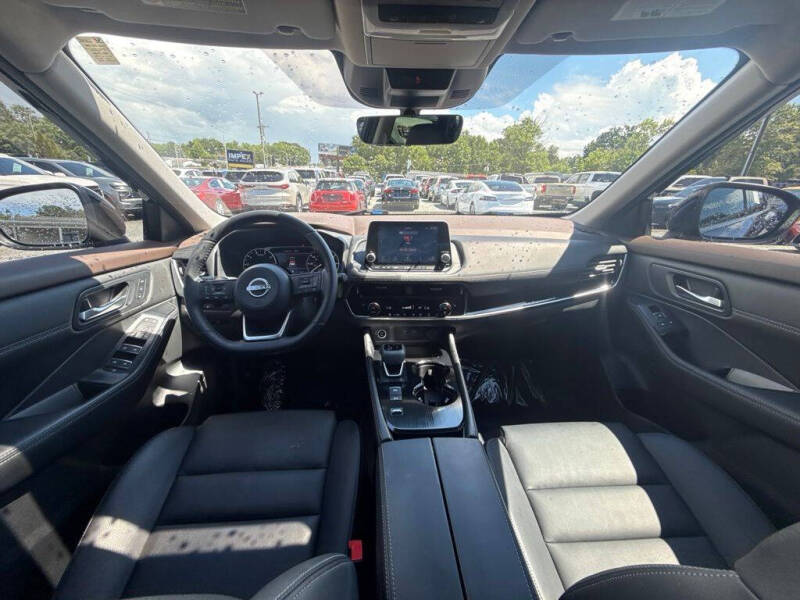 2023 Nissan Rogue SL