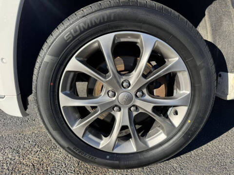 2019 Jeep Grand Cherokee Summit