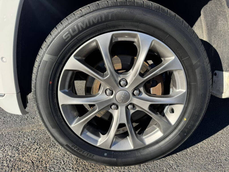 2019 Jeep Grand Cherokee Summit