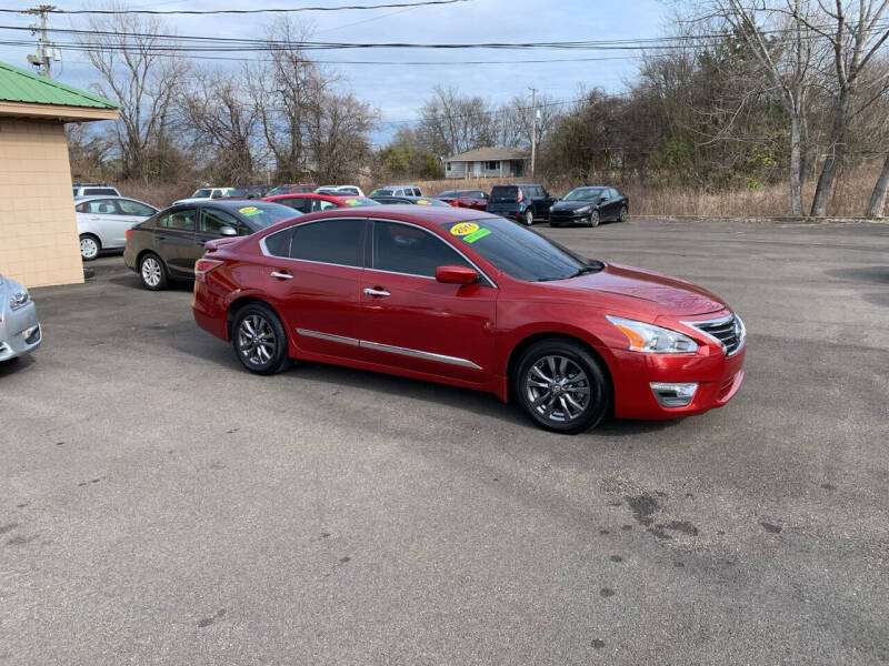 2015 Nissan Altima for sale at Auto Acceptance in Tupelo MS