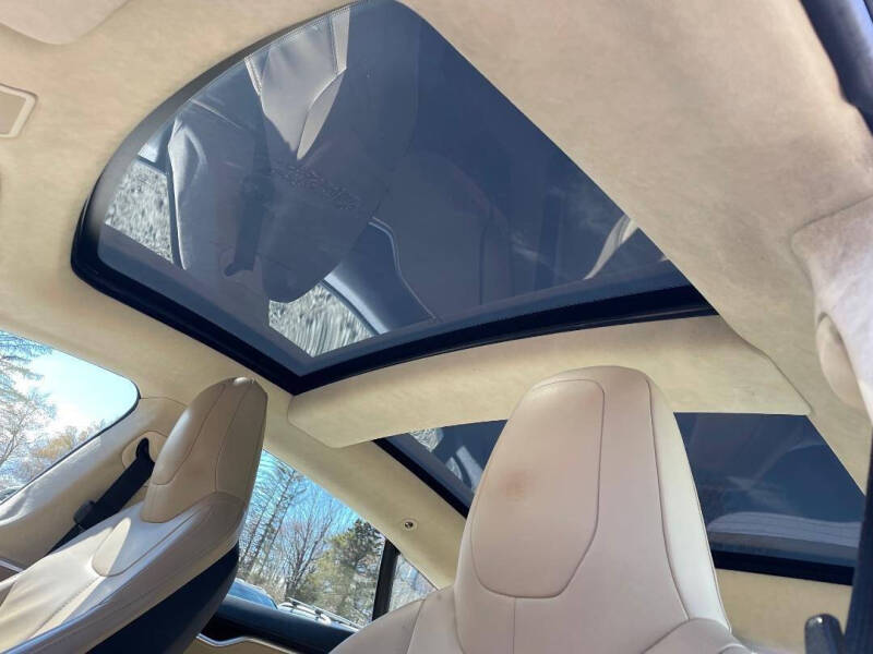 2015 Tesla Model S P85D